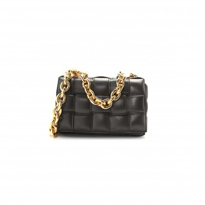 BOTTEGA VENETA LAMBSKIN MAXI INTRECCIATO PADDED CHAIN CASSETTE CROSSBODY BAG BLACK (25*17*8cm)