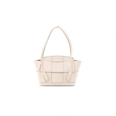 BOTTEGA VENETA FRENCH CALFSKIN MAXI INTRECCIATO SMALL ARCO BIANCO  (33*20*9cm)