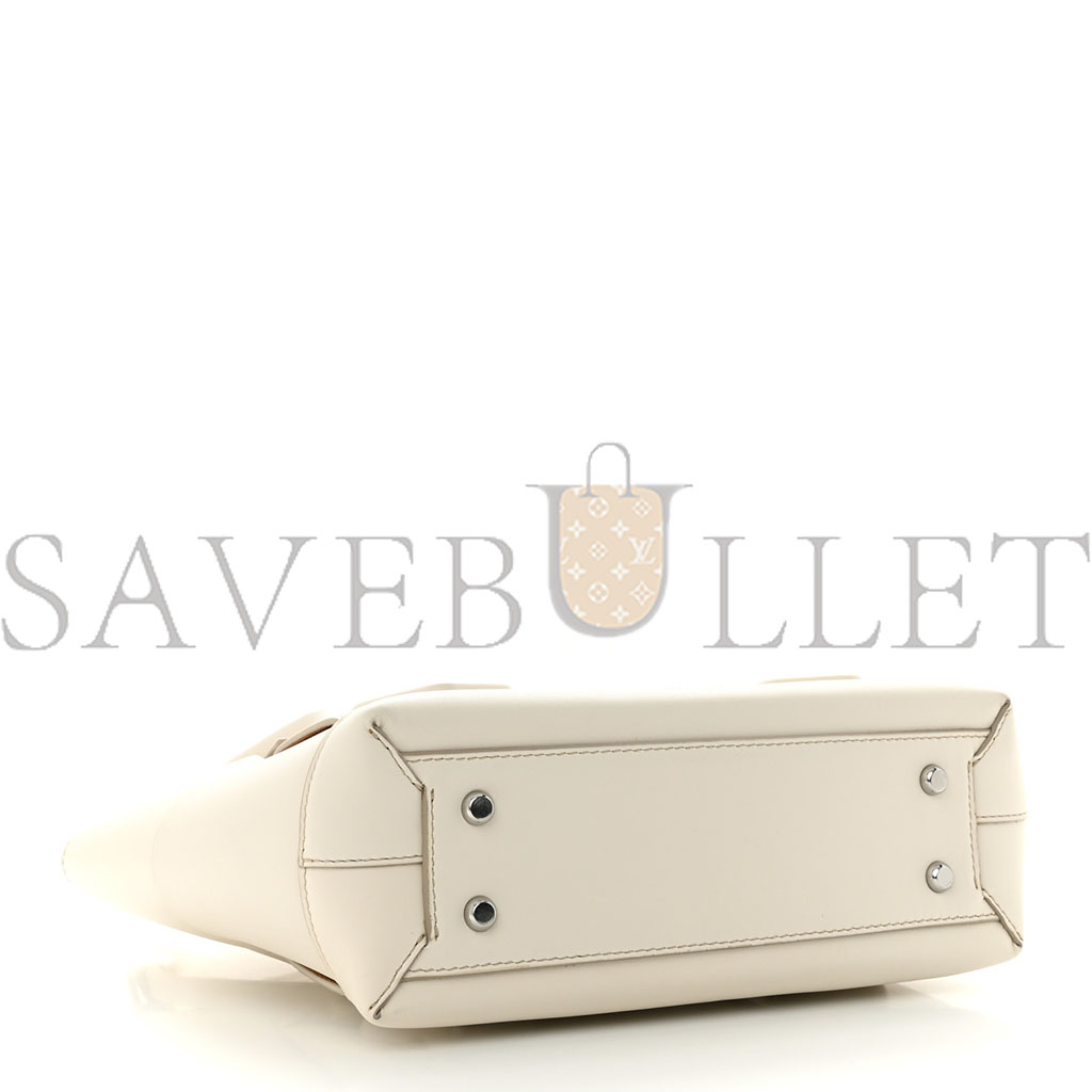 BOTTEGA VENETA FRENCH CALFSKIN MAXI INTRECCIATO SMALL ARCO BIANCO (22*20*8cm) BOTTEGA VENETA FRENCH CALFSKIN MAXI INTRECCIATO SMALL ARCO BIANCO (22*20*8cm)