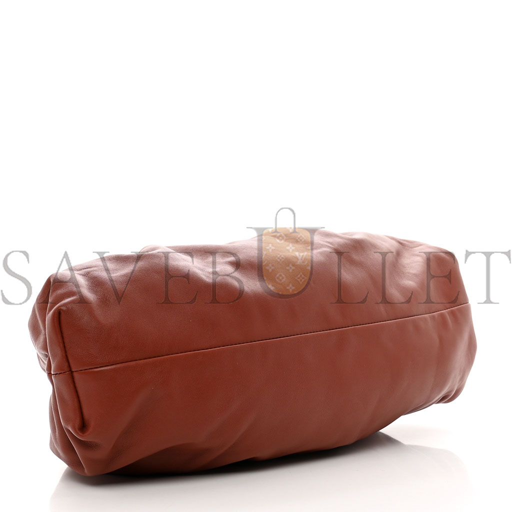 BOTTEGA VENETA SMOOTH BUTTER CALF THE POUCH OVERSIZED CLUTCH RUST (38*17*8cm) BOTTEGA VENETA SMOOTH BUTTER CALF THE POUCH OVERSIZED CLUTCH RUST (38*17*8cm)