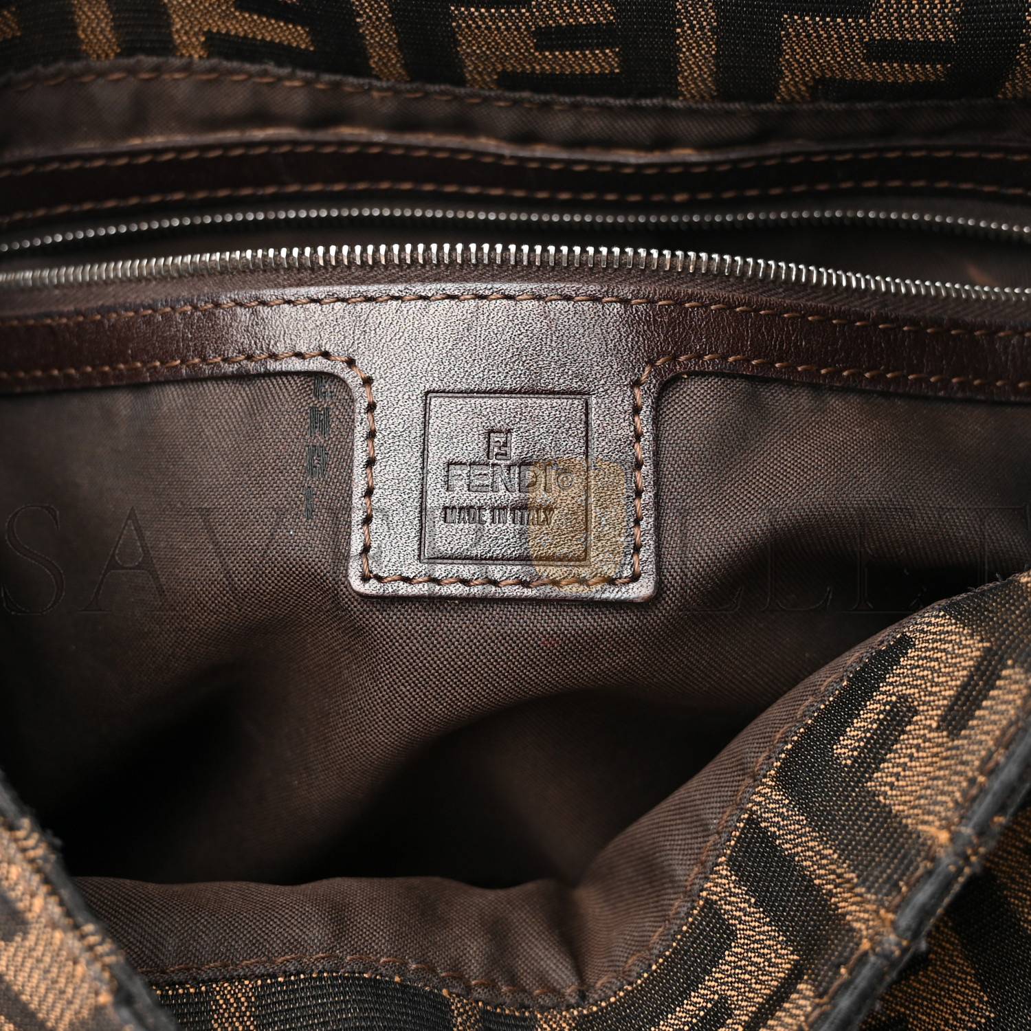 FENDI ZUCCA MAMA BAGUETTE TOBACCO (28*20*11cm) FENDI ZUCCA MAMA BAGUETTE TOBACCO (28*20*11cm)