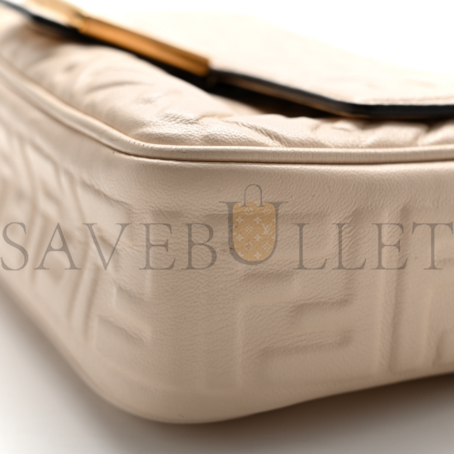 FENDI NAPPA SMALL FF EMBOSSED MIDI CHAIN BAGUETTE WHITE (23*13*6cm) FENDI NAPPA SMALL FF EMBOSSED MIDI CHAIN BAGUETTE WHITE (23*13*6cm)