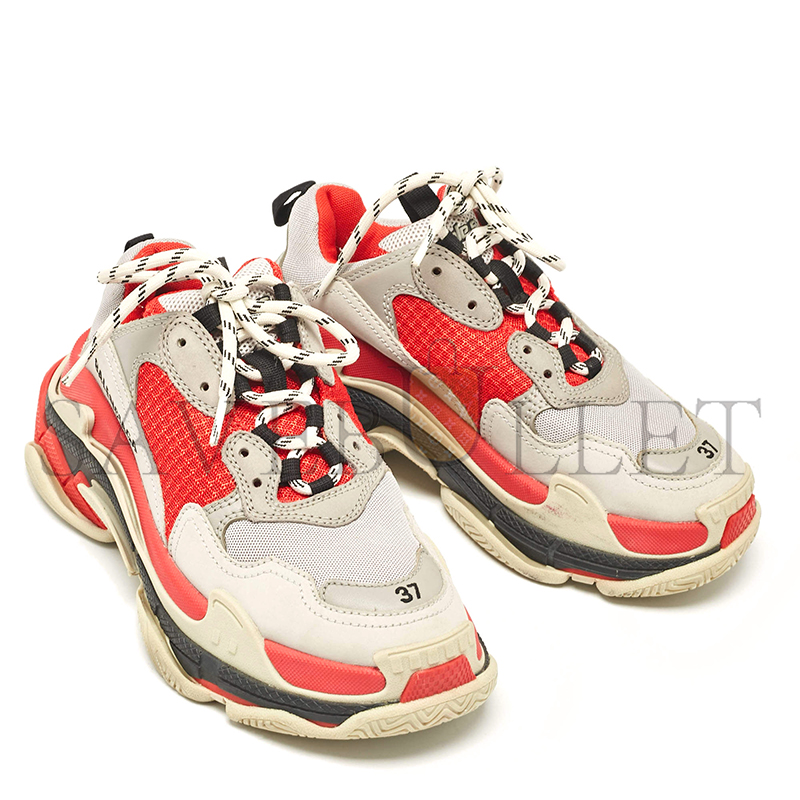 BALENCIAGA RED GREY MESH AND NUBUCK TRIPLE S LOW TOP SNEAKERS 524039W06F19000