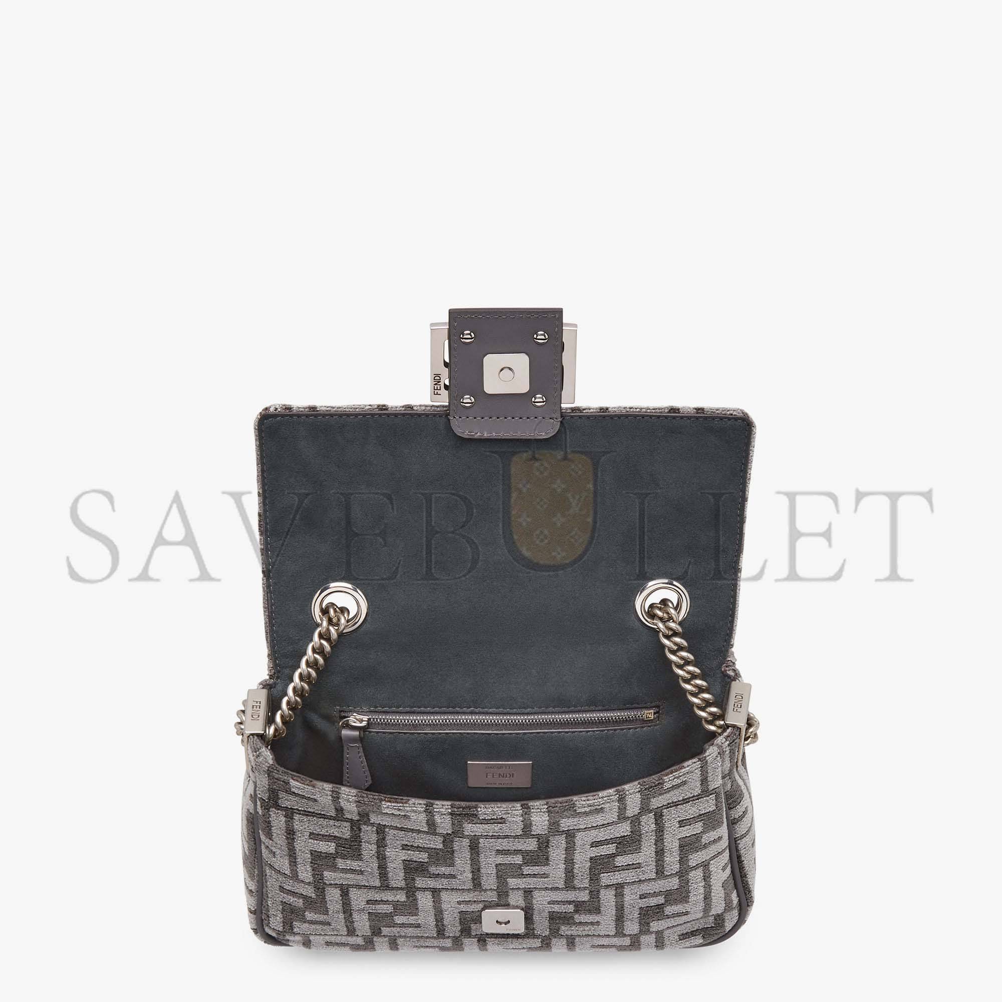 FENDI BAGUETTE CHAIN MIDI - DARK GRAY FF TAPESTRY FABRIC BAG 8BR793ALG7F1HZO (24*14.5*7cm) FENDI BAGUETTE CHAIN MIDI - DARK GRAY FF TAPESTRY FABRIC BAG 8BR793ALG7F1HZO (24*14.5*7cm)