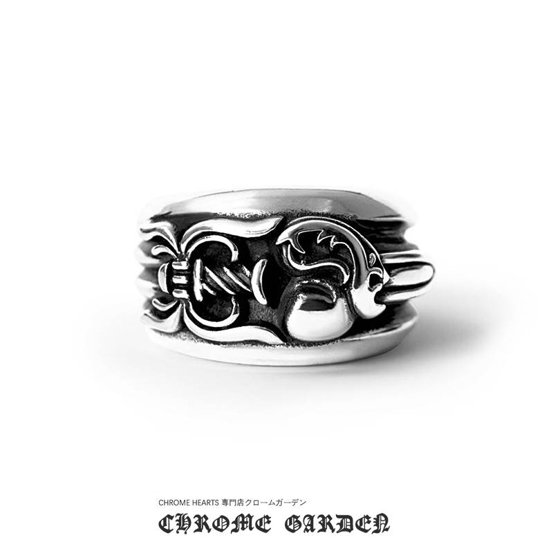 CHROME HEARTS DAGGER HEART RING CHROME HEARTS DAGGER HEART RING
