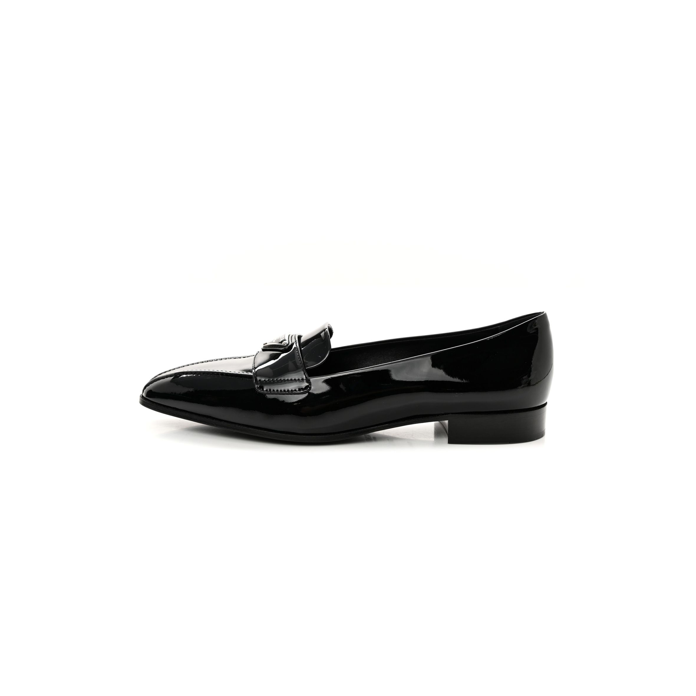 PRADA VERNICE METAL TRIANGLE LOGO POINTED TOE 25MM LOAFERS 37.5 BLACK PRADA VERNICE METAL TRIANGLE LOGO POINTED TOE 25MM LOAFERS 37.5 BLACK
