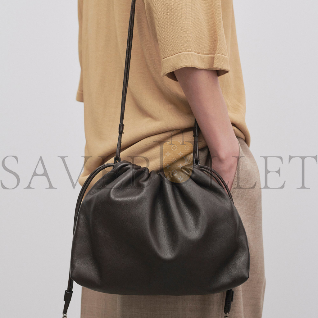 THE ROW ANGY BAG IN LEATHER DARK BROWN W1620L108DBAS (30*21*7cm) THE ROW ANGY BAG IN LEATHER DARK BROWN W1620L108DBAS (30*21*7cm)