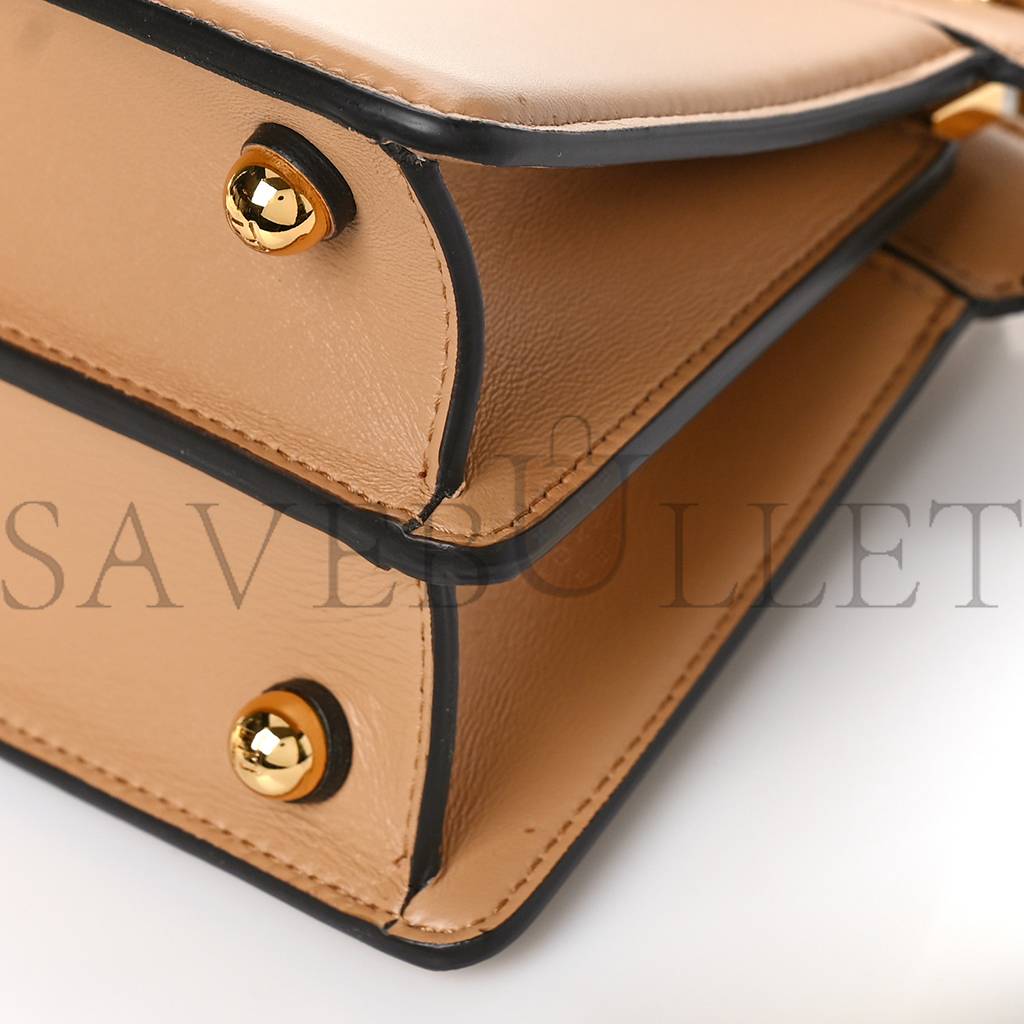 FENDI SHINY NAPPA PETITE PEEKABOO I SEE U SATCHEL MIELE SCURO (20*15*9cm) FENDI SHINY NAPPA PETITE PEEKABOO I SEE U SATCHEL MIELE SCURO (20*15*9cm)